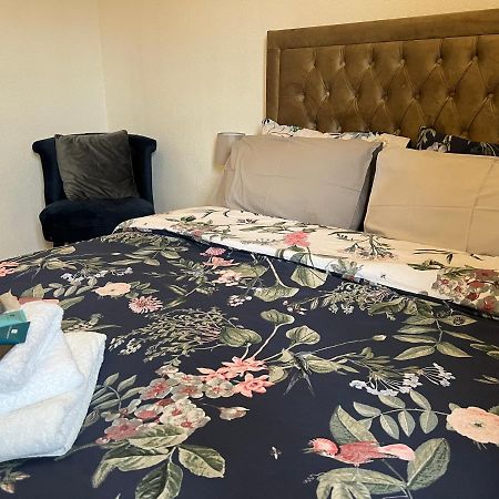 Grand Bleu - London - Next To Piccadilly Line Tube Station & Brand New Facilities Hotel Ngoại thất bức ảnh