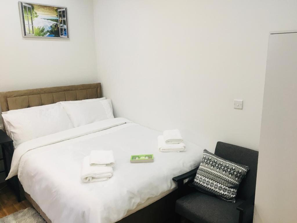 Grand Bleu - London - Next To Piccadilly Line Tube Station & Brand New Facilities Hotel Ngoại thất bức ảnh